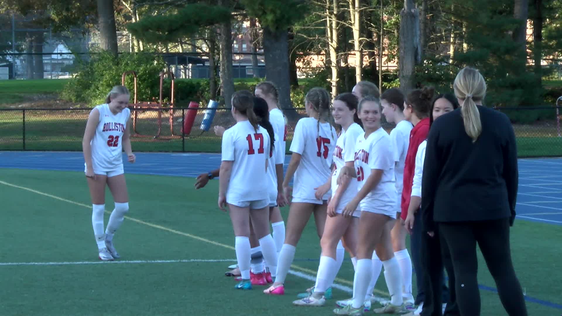 FHS Varsity Girls 2025 vs. Holliston - 10/3/2025