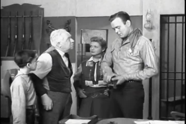 Saturday Morning Classic Television - Annie Oakley